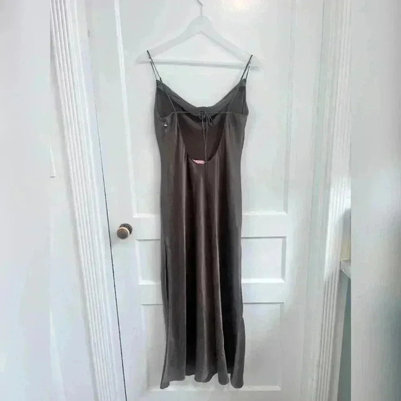 Victoria Secret 100% Silk Purple Dress With Slit - Picture 2 of 5